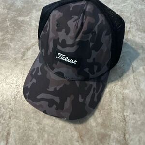 TITLEIST Camo Black Hat